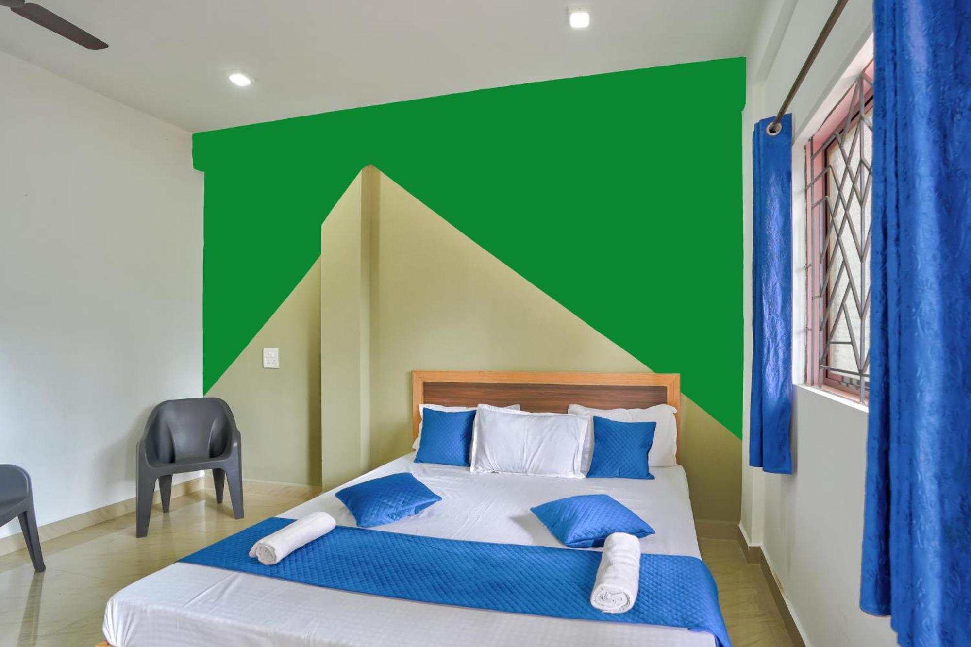 Little Beach Home Stay At Calangute Esterno foto